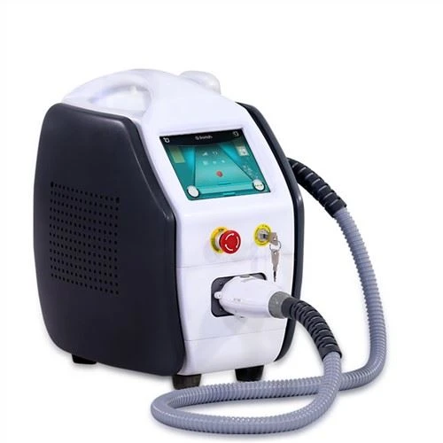 TUV CE Medical Approvato portatile Q Switched Laser per la rimozione di tatuaggi e pigmenti