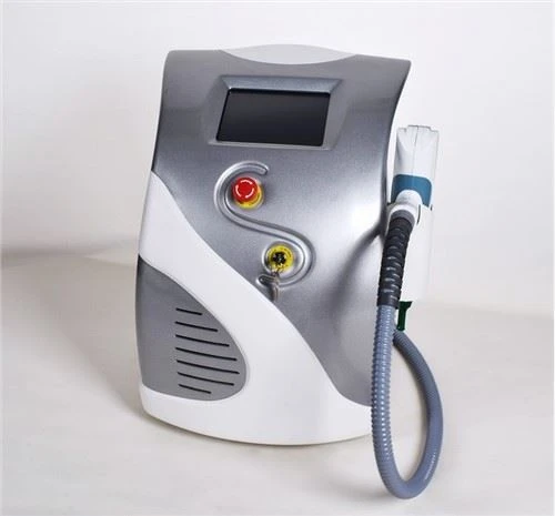 Prodotto di vendita calda Professional MED-810A Q Commutato Nd Yag Laser Tattoo Removal Machine
